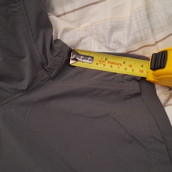 The North Face, womens shorts, size 10 - Picture 6 of 6